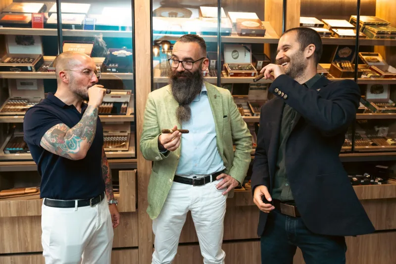Don't Be That Guy: 10 Cigar Etiquette Blunders That Make Every Enthusiast Cringe