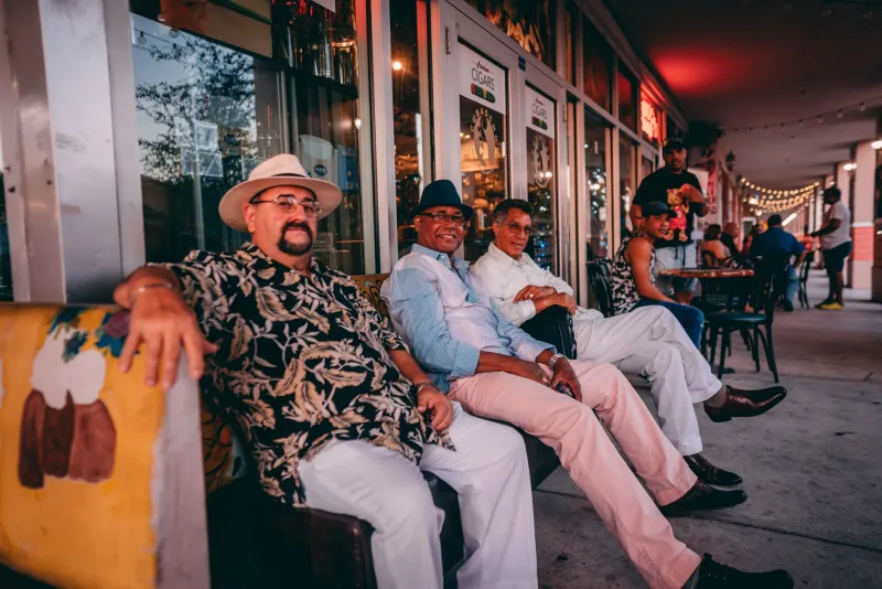 No Lounge? No Problem: How to Pull Off an Epic Cigar Gathering Anywhere